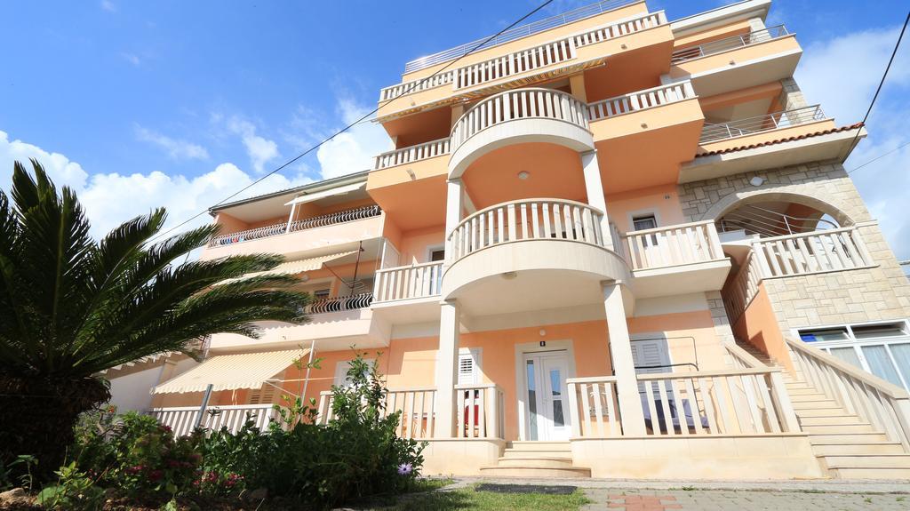 Apartments Villa Flamingo Makarska Eksteriør bilde