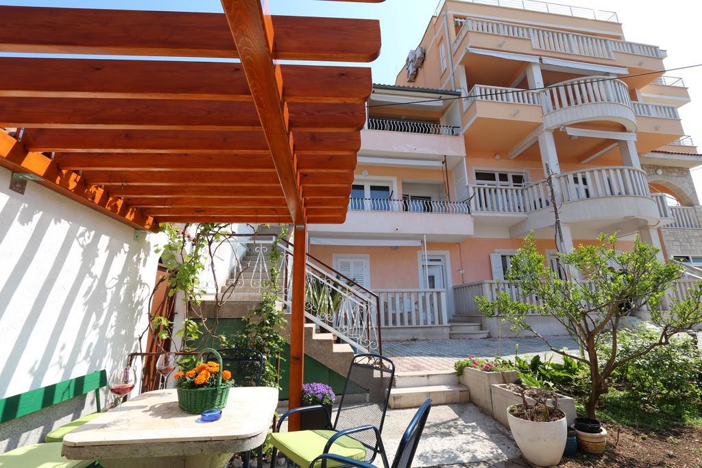 Apartments Villa Flamingo Makarska Eksteriør bilde